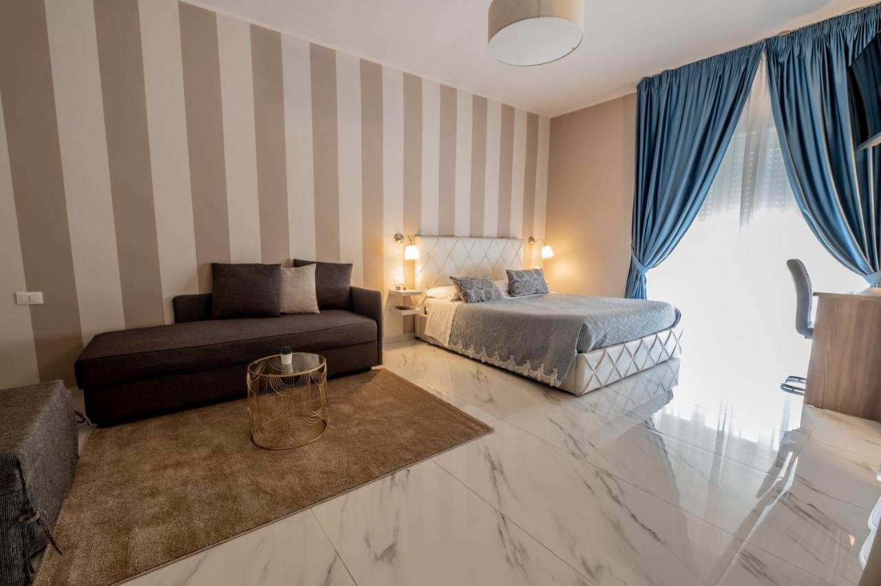 Eolian Port B&B Мілаццо Екстер'єр фото
