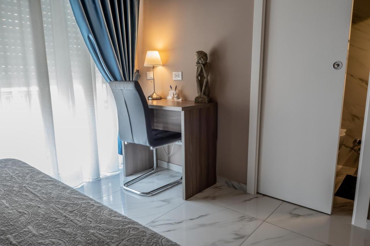 Eolian Port B&B Мілаццо Екстер'єр фото